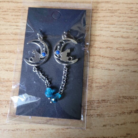 Set of 3 "Cat" Earrings - Picture 2 of 4
